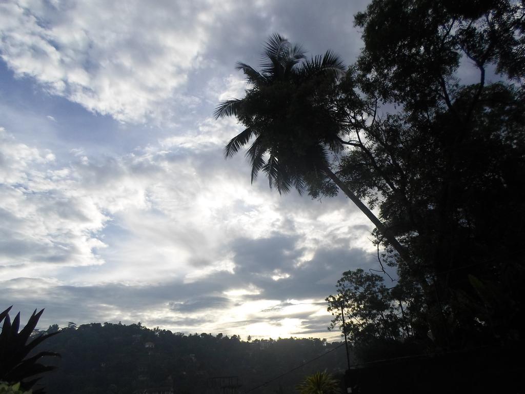 Kandy Hills Bagian luar foto